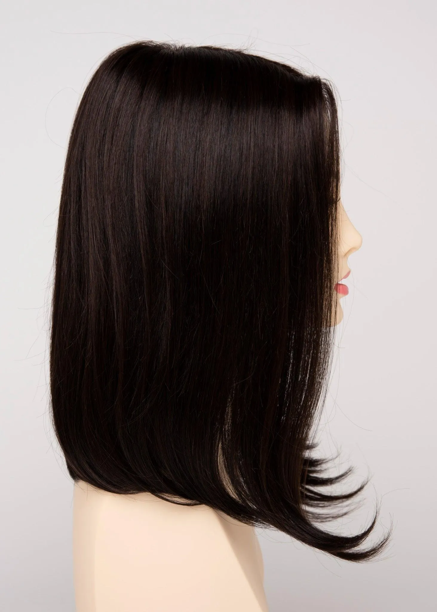 Chelsea Wig by Envy | Human Hair Blend (Hand-Tied Lace Front Mono Top)